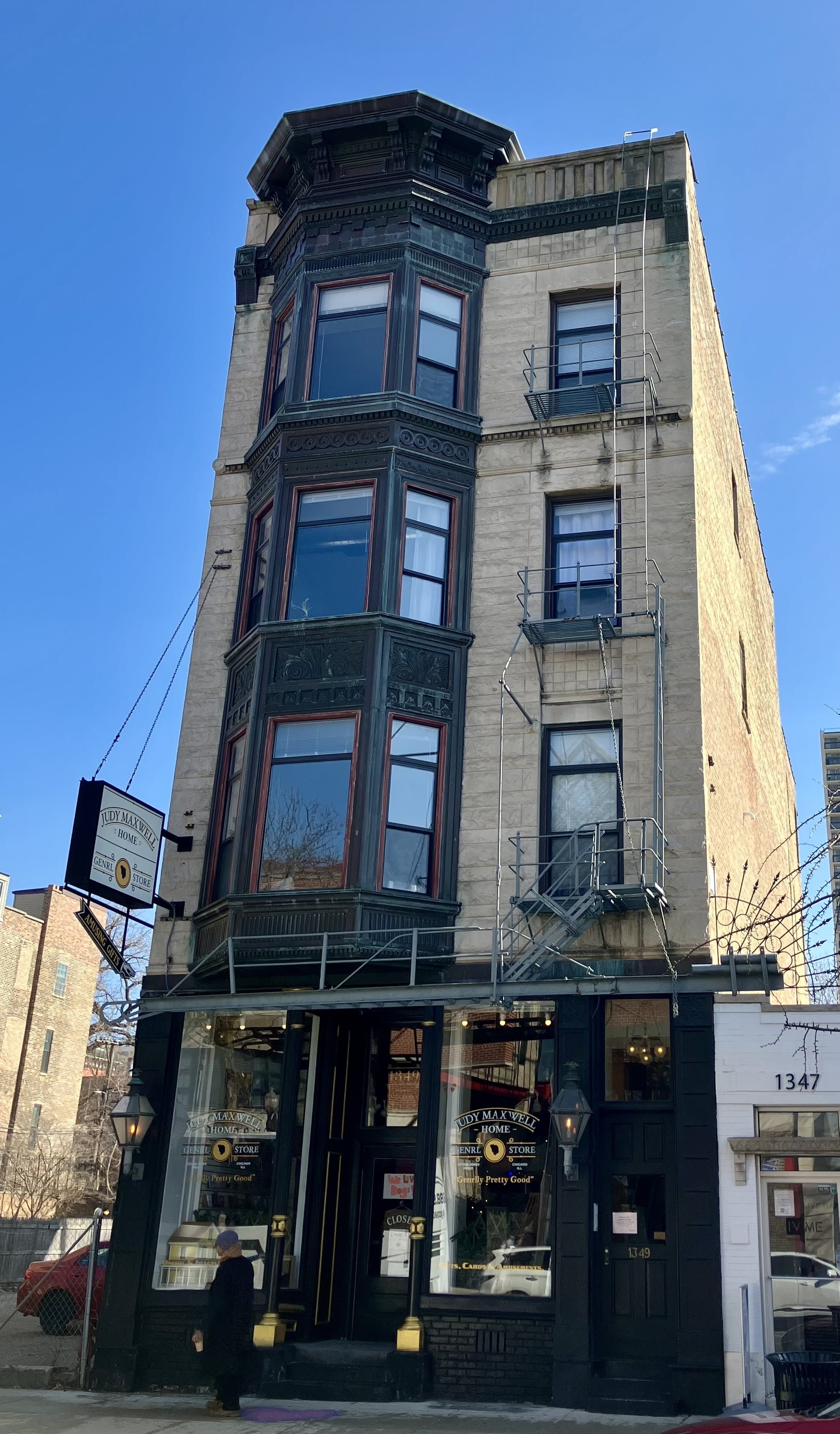  Chicago building at 1349 N Wells where Jeremiah Weinberger worked; now it is a General Store 