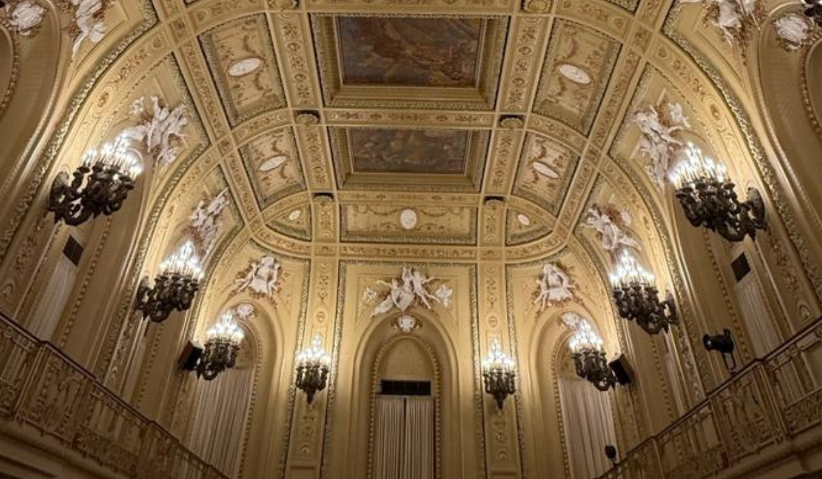 the ceiling of the congress plaza hotel in chicago, il